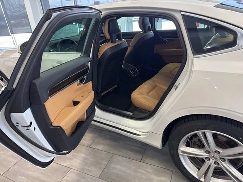 Used 2018 Volvo S90 T5 Momentum w/ Convenience Package AWD/4WD image 28