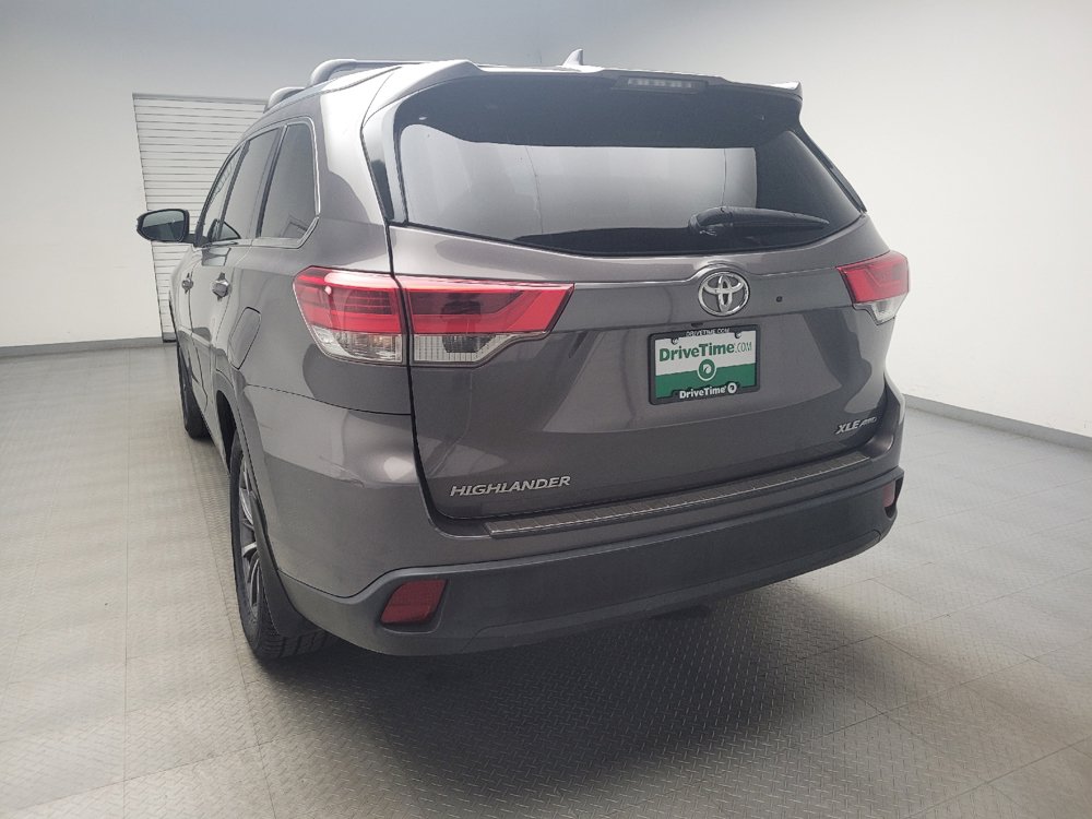 Used 2019 Toyota Highlander XLE w/ Protection Package #3 AWD/4WD image 6