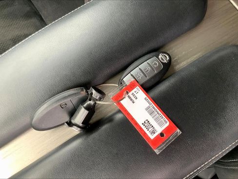 Used 2017 Nissan Murano S image 13