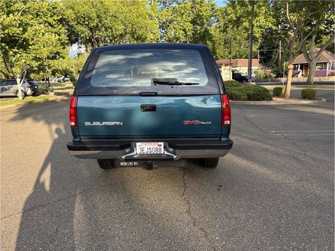 Used 1993 GMC Suburban 2500 RWD image 7