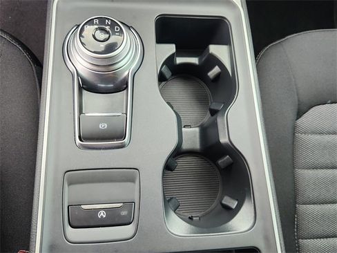 Used 2024 Ford Edge SE w/ Black Appearance Package image 19