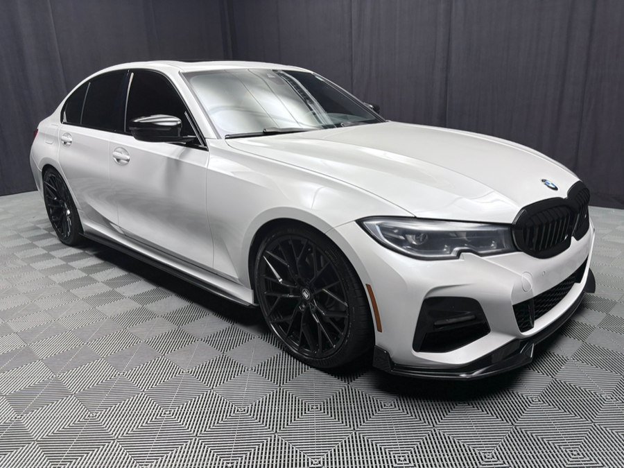 Used 2021 BMW 330i xDrive  w/ M-Sport Package w/ M Sport Package AWD/4WD image 7