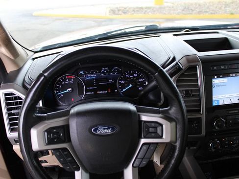 Used 2017 Ford F250 Lariat w/ Chrome Package AWD/4WD image 10