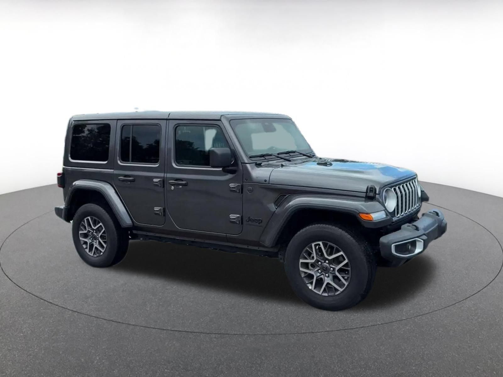 Used 2025 Jeep Wrangler Unlimited Sahara AWD/4WD image 2