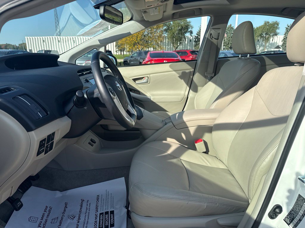 Used 2010 Toyota Prius Four w/ Solar Roof Pkg FWD image 7