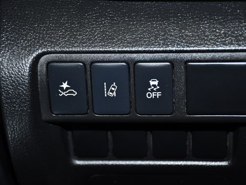 Used 2023 Mitsubishi Eclipse Cross LE AWD/4WD image 34