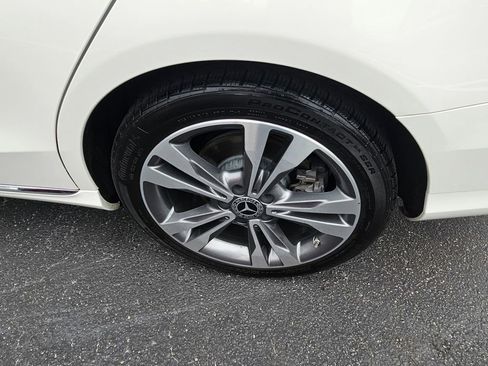 Used 2021 Mercedes-Benz C 300 Sedan image 9