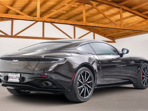 Used 2018 Aston Martin DB11 V12 image 5