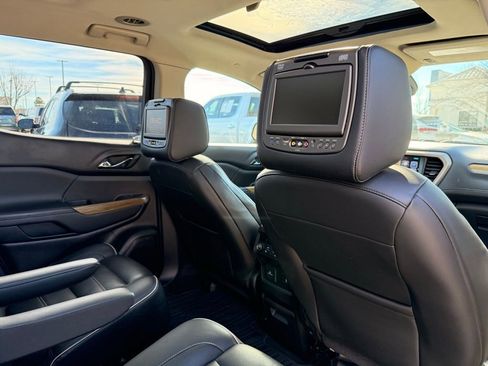 Used 2017 GMC Acadia Denali w/ Technology Package image 36