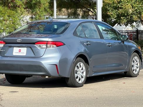 Used 2023 Toyota Corolla LE FWD image 4