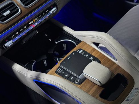 Certified 2025 Mercedes-Benz GLE 450 4MATIC image 14