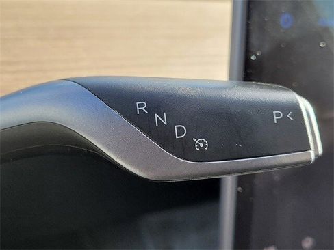 Used 2024 Tesla Model Y Long Range image 26