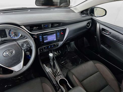 Used 2018 Toyota Corolla LE FWD image 23