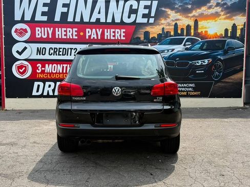 Used 2017 Volkswagen Tiguan Limited w/ Premium Package AWD/4WD image 26