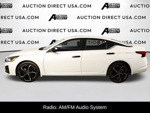 Used 2024 Nissan Altima 2.5 SR w/ SR Premium Package AWD/4WD image 5