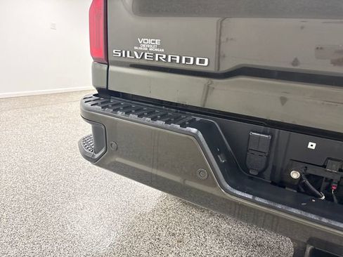 Used 2022 Chevrolet Silverado 3500 High Country w/ Safety Package II image 35