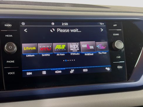 Used 2023 Volkswagen Taos SE FWD image 21