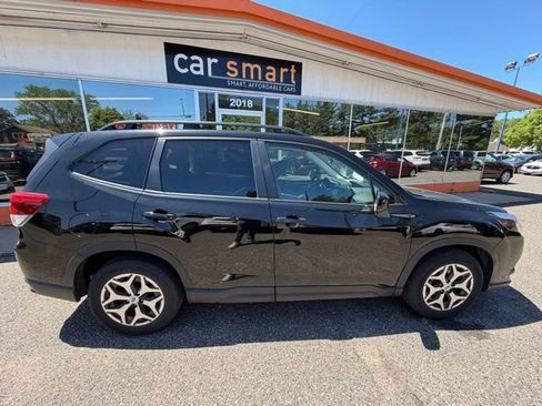 Used 2022 Subaru Forester Premium AWD/4WD image 8