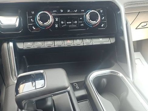 Used 2023 GMC Sierra 1500 Denali w/ Technology Package AWD/4WD image 20