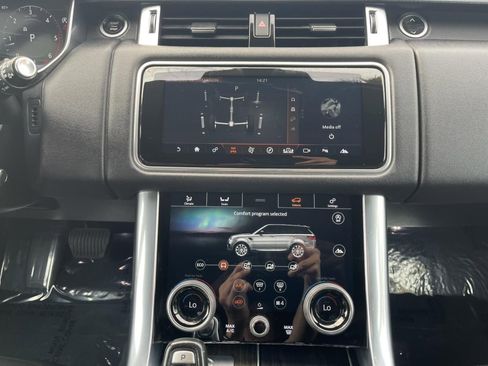 Used 2019 Land Rover Range Rover Sport HSE image 21
