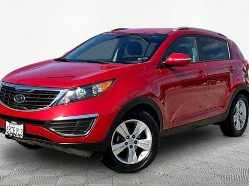 Used 2011 Kia Sportage LX w/ Convenience Pkg FWD image 3