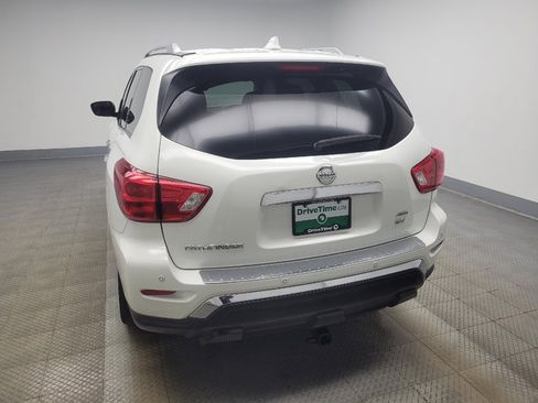 Used 2020 Nissan Pathfinder SV image 6