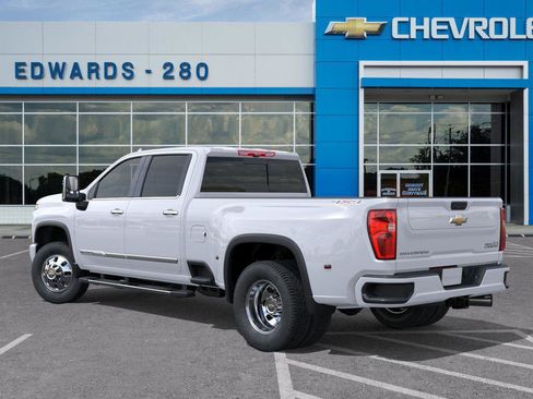 New 2026 Chevrolet Silverado 3500 High Country w/ High Country Premium Package image 3