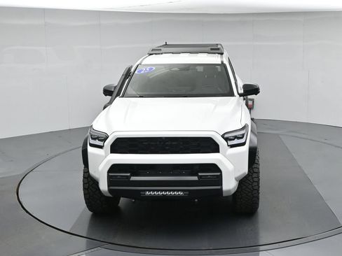 Used 2025 Toyota 4Runner Trailhunter AWD/4WD image 39
