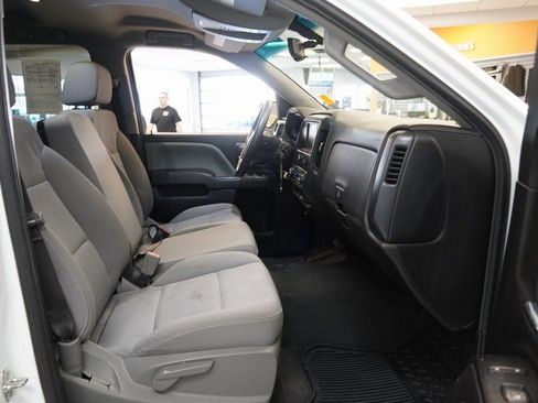 Used 2019 Chevrolet Silverado 1500 Custom w/ Custom Convenience Package image 30