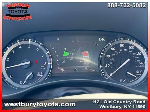 Used 2021 Toyota Highlander XLE AWD/4WD image 28