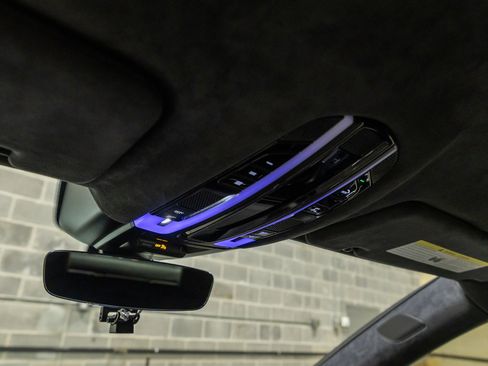 Used 2021 Porsche Cayenne Turbo S image 71