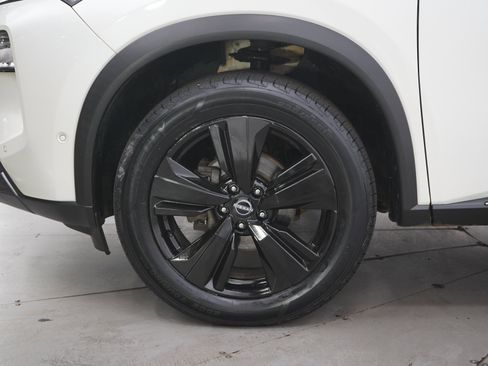 Used 2023 Nissan Rogue SL w/ SL Premium Package AWD/4WD image 29