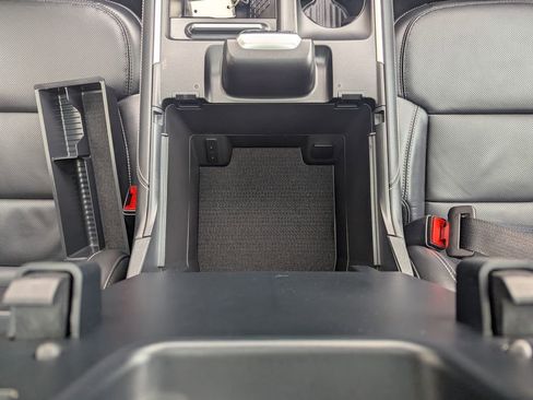 Used 2025 Ford Expedition Max Platinum w/ Stealth Appearance Package AWD/4WD image 31