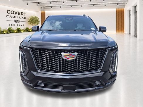 Certified 2026 Cadillac Escalade Platinum Sport w/ LPO, Floor Liner Package AWD/4WD image 3