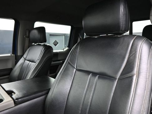 Used 2018 Ford F150 XLT w/ Equipment Group 302A Luxury AWD/4WD image 13