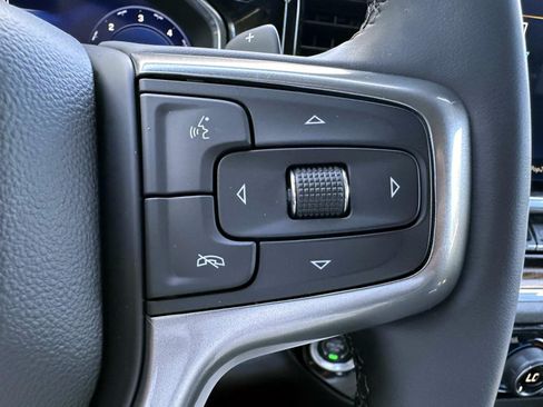 Used 2023 Chevrolet Silverado 1500 LT Trail Boss w/ LT Trail Boss Premium Package AWD/4WD image 18