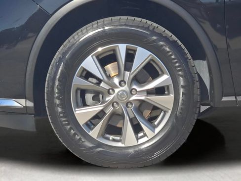Used 2016 Nissan Murano SV FWD image 14