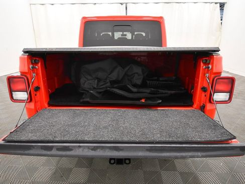 Used 2020 Jeep Gladiator Rubicon image 7