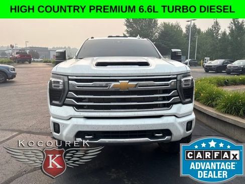 Used 2024 Chevrolet Silverado 3500 High Country w/ High Country Premium Package AWD/4WD image 2