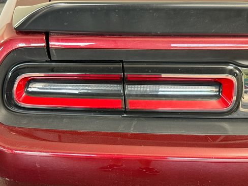 Used 2023 Dodge Challenger SXT image 34