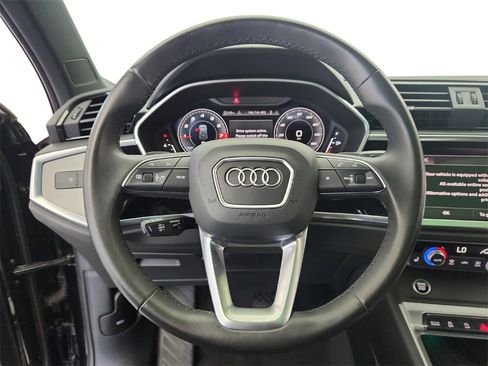 Used 2023 Audi Q3 2.0T Premium Plus image 16