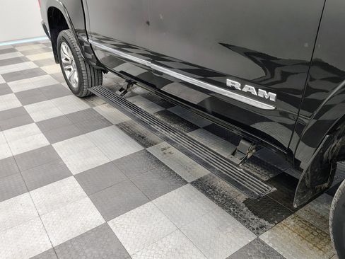 Used 2022 RAM 1500 Limited w/ Body Color Bumper Group image 22