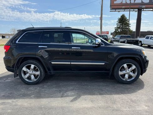 Used 2012 Jeep Grand Cherokee Overland AWD/4WD image 36