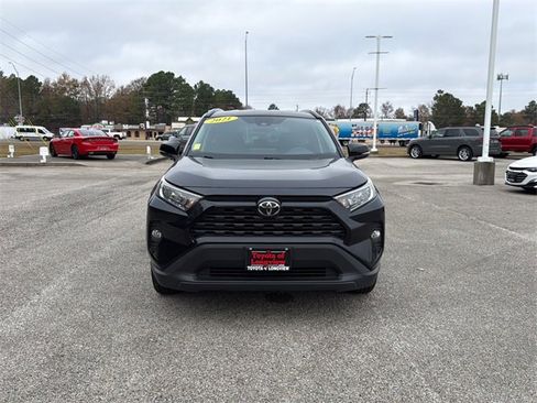 Used 2021 Toyota RAV4 XLE image 8