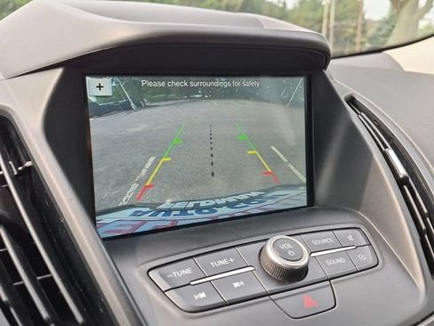 Used 2019 Ford Escape SE AWD/4WD image 18
