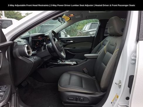 Used 2024 Chevrolet Trax ACTIV w/ Sunroof Package FWD image 24