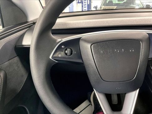 Used 2026 Tesla Model Y AWD image 23