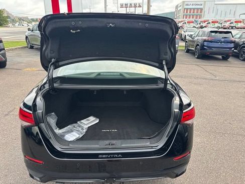 Certified 2025 Nissan Sentra SR w/ Midnight Edition FWD image 19