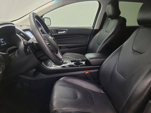 Used 2016 Ford Edge Titanium w/ Equipment Group 301A FWD image 17