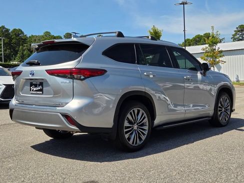 Used 2020 Toyota Highlander Platinum AWD/4WD image 5